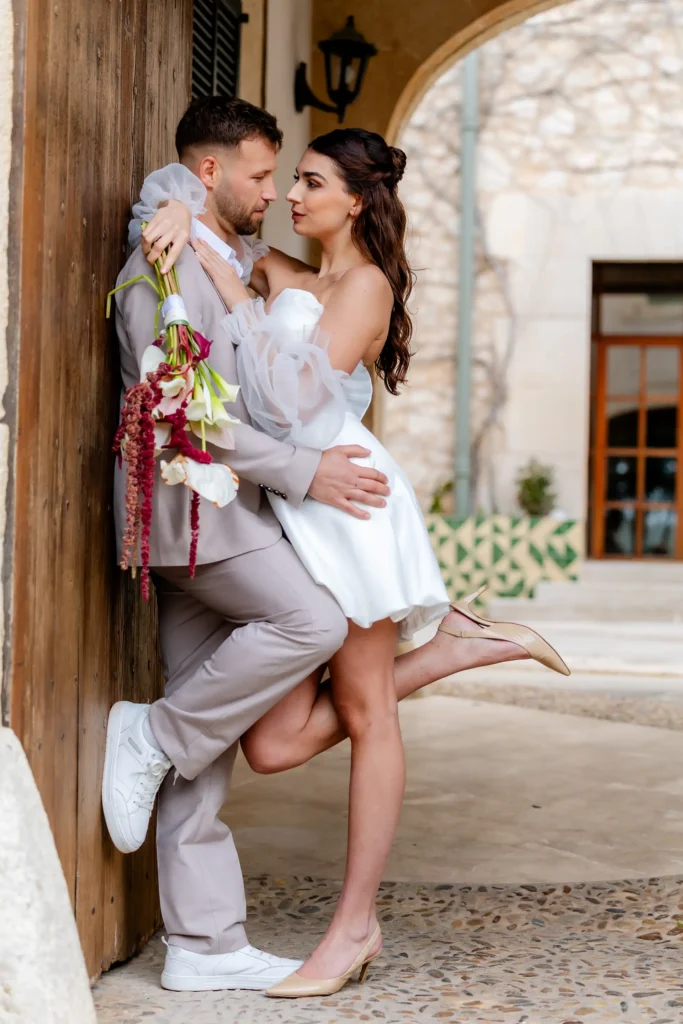 Hochzeitsfotograf Bielefeld Braut und Bräutigam Sooting in der Hochzeitslokation (5)