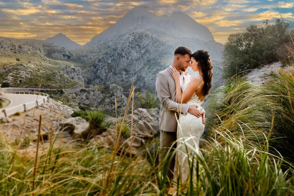 Hochzeitsfotograf Bielefeld Braut und Bräutigam auf dem Berg (33)