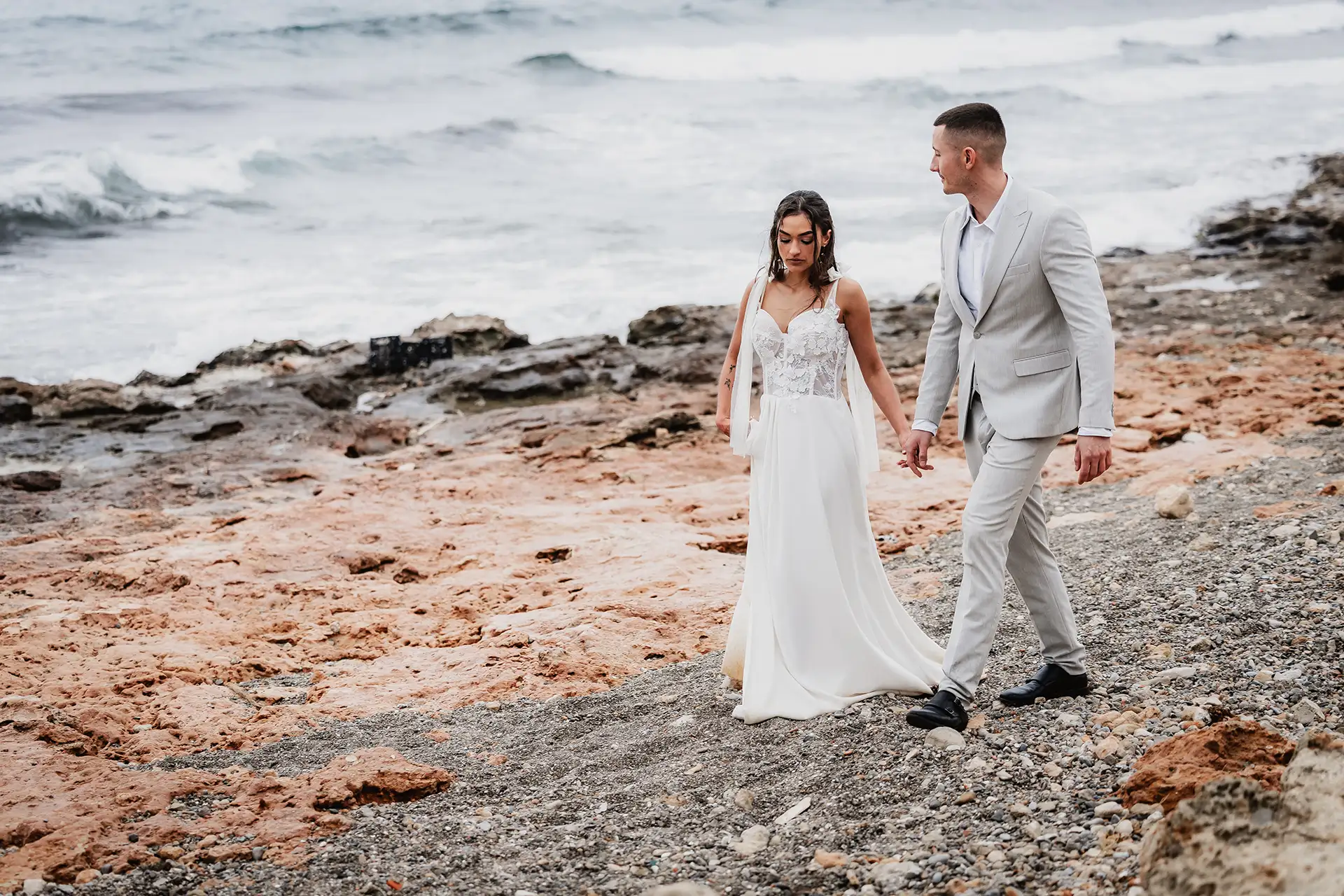 Hochzeitsfotograf Bielefeld Emotionale Hochzeitsmomente barfuß im Sand
