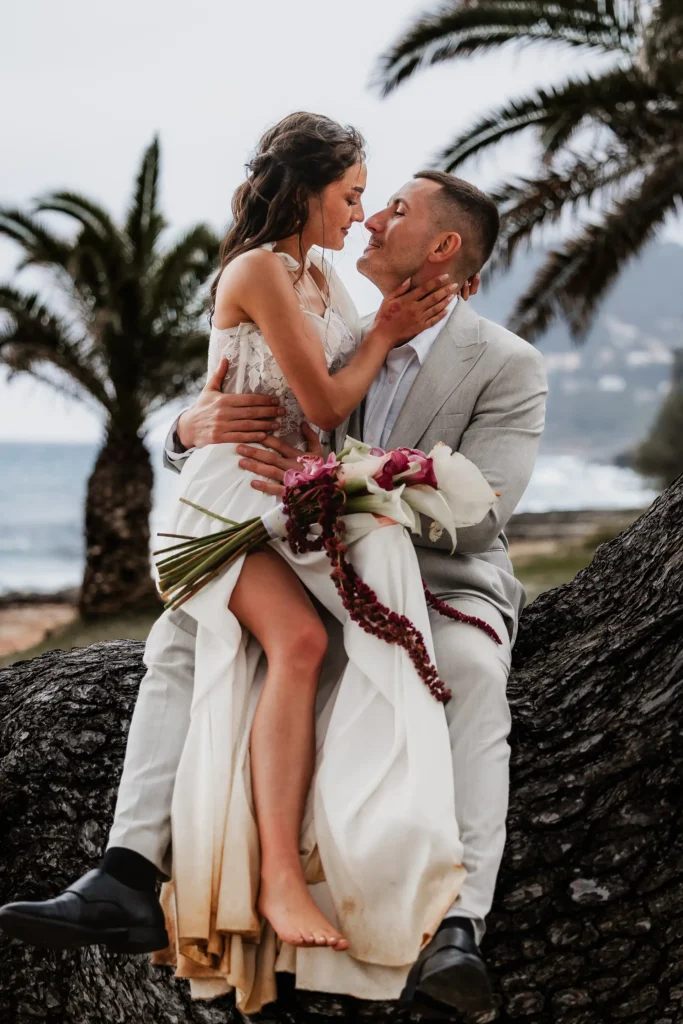 Hochzeitsfotograf Bielefeld Zärtliche Küsse inmitten der Natur